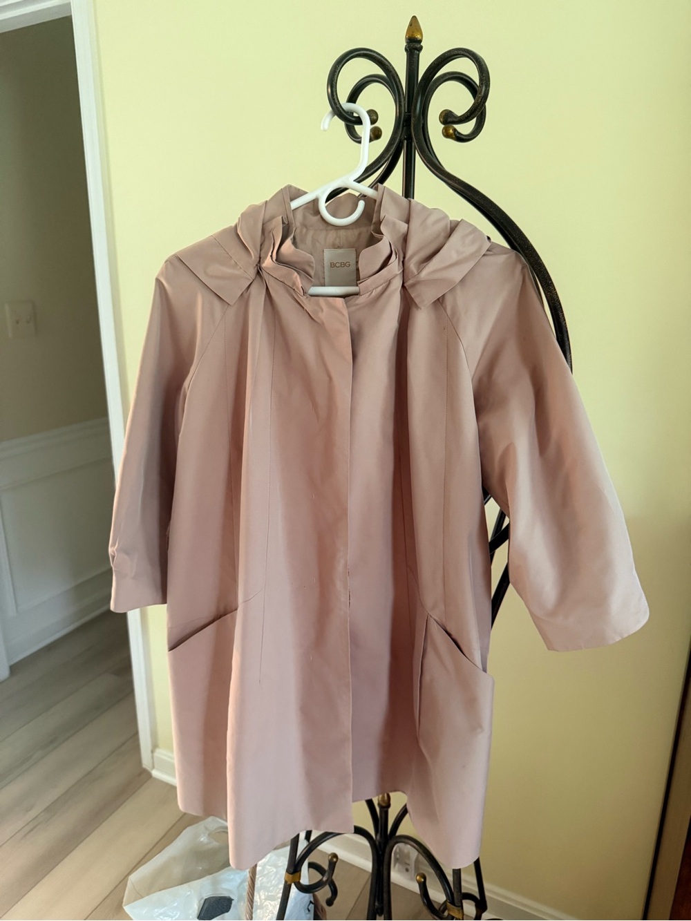 BCBG tan hooded Lightweight Coat
